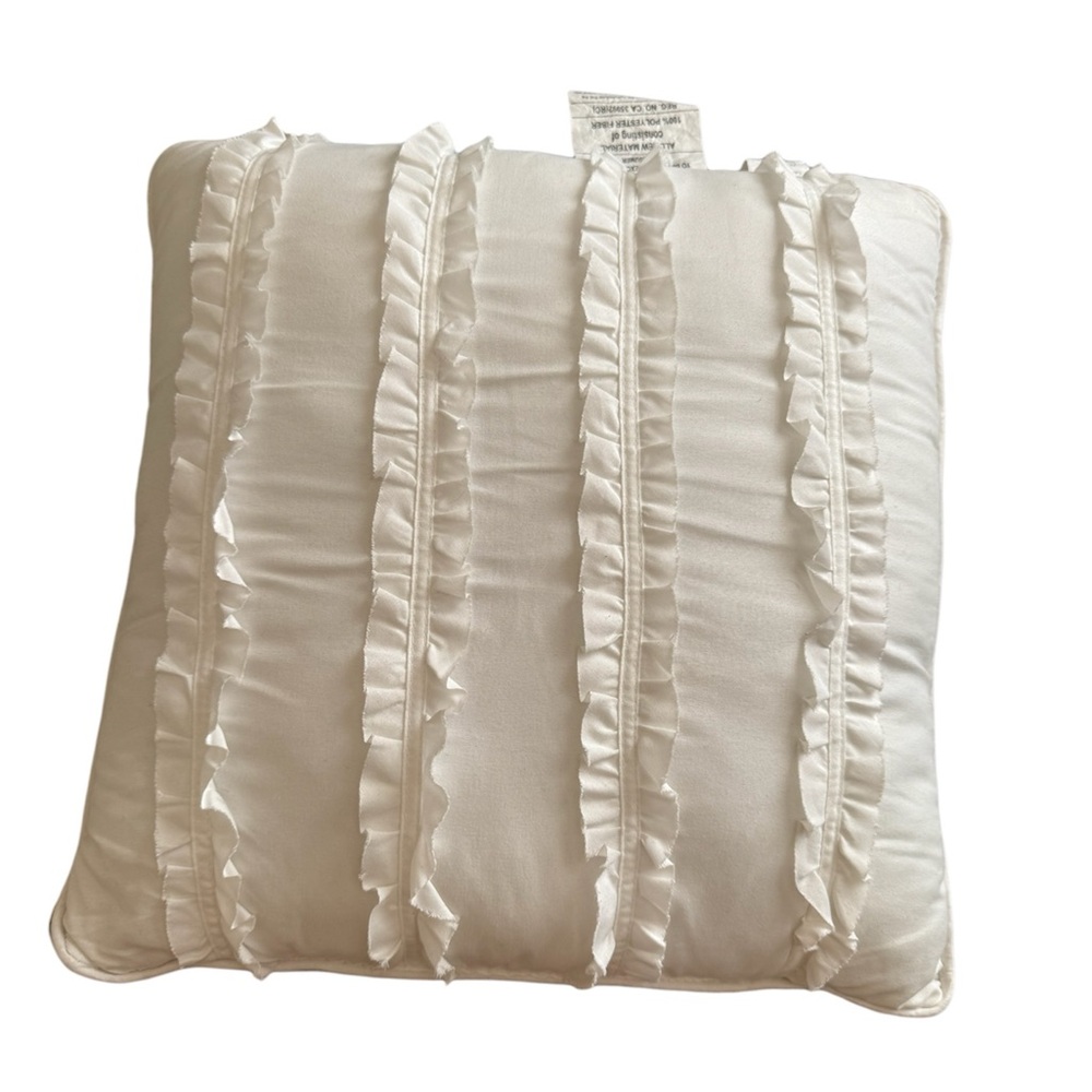 Unknown brand | White 16x16 ruffle white throw pillow